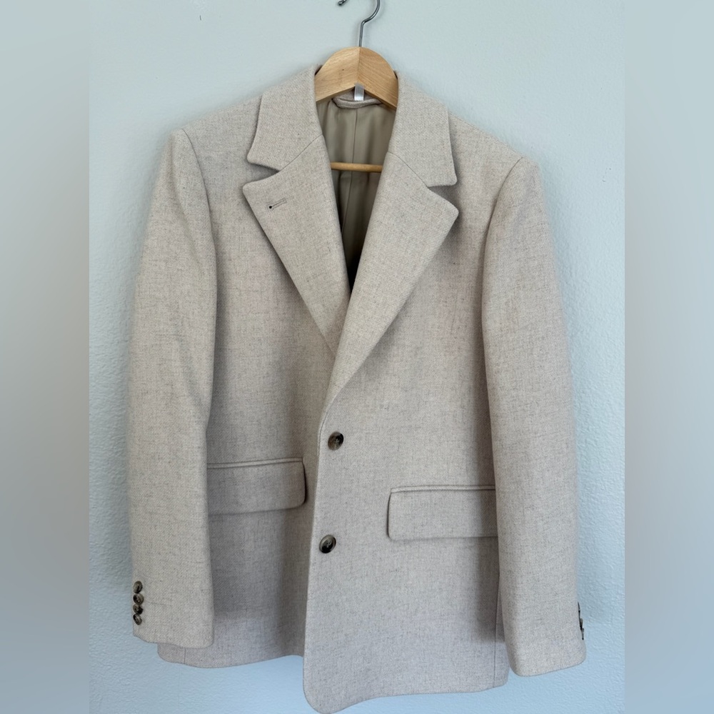 New &other stories wool jacket size 8
Oversized style